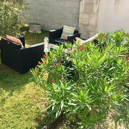 Couette-café Le Nid De 3*