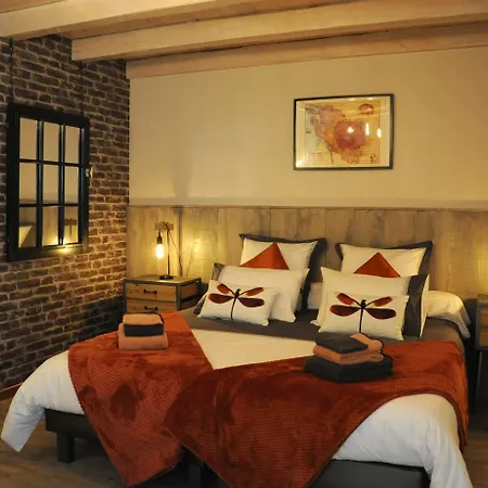 Le Nid De Bed & Breakfast