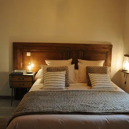 Le Nid De Bed & Breakfast Sigogne