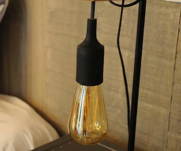 Le Nid De Bed & Breakfast