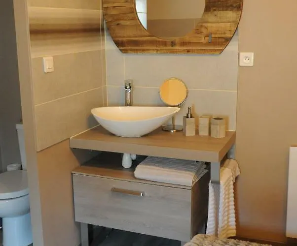 Bed & Breakfast Le Nid De 3*